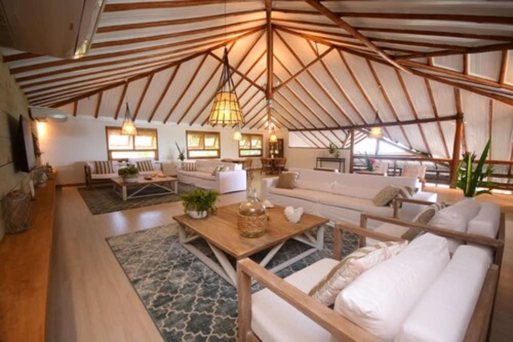 Saint Tropez Praia Hotel Порту-Сегуру Экстерьер фото
